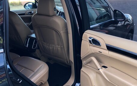 Porsche Cayenne III, 2010 год, 1 990 000 рублей, 13 фотография