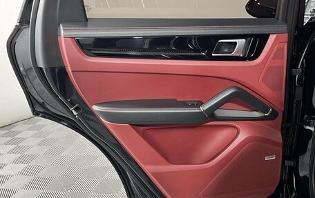 Porsche Cayenne III, 2019 год, 7 553 325 рублей, 10 фотография