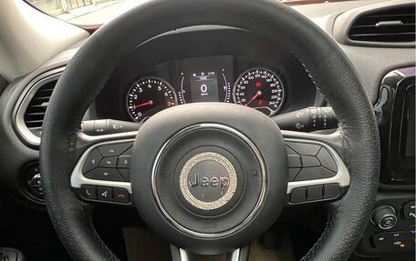 Jeep Renegade I рестайлинг, 2020 год, 1 488 000 рублей, 8 фотография