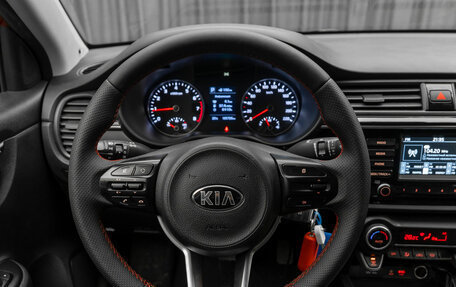 KIA Rio IV, 2017 год, 1 330 000 рублей, 12 фотография