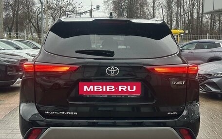 Toyota Highlander, 2025 год, 6 490 000 рублей, 24 фотография