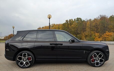 Rolls-Royce Cullinan, 2021 год, 43 000 000 рублей, 2 фотография