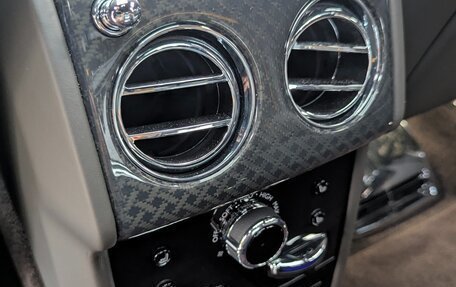 Rolls-Royce Cullinan, 2021 год, 43 000 000 рублей, 13 фотография