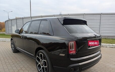 Rolls-Royce Cullinan, 2021 год, 43 000 000 рублей, 6 фотография