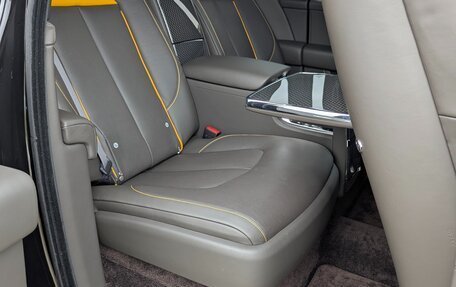 Rolls-Royce Cullinan, 2021 год, 43 000 000 рублей, 21 фотография