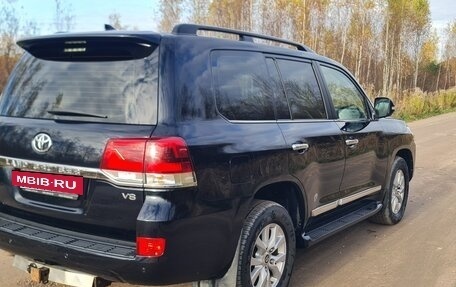 Toyota Land Cruiser 200, 2015 год, 5 250 000 рублей, 8 фотография
