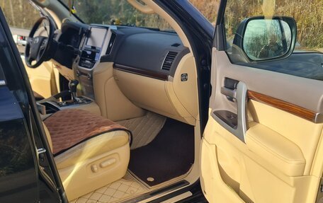 Toyota Land Cruiser 200, 2015 год, 5 250 000 рублей, 16 фотография