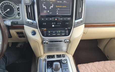 Toyota Land Cruiser 200, 2015 год, 5 250 000 рублей, 20 фотография