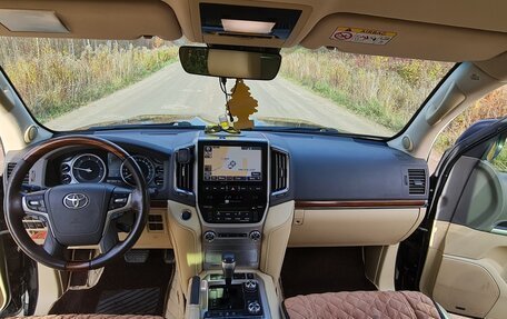 Toyota Land Cruiser 200, 2015 год, 5 250 000 рублей, 17 фотография