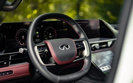 Infiniti QX80, 2024 год, 18 745 000 рублей, 5 фотография