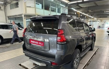 Toyota Land Cruiser Prado 150 рестайлинг 2, 2017 год, 5 500 000 рублей, 4 фотография