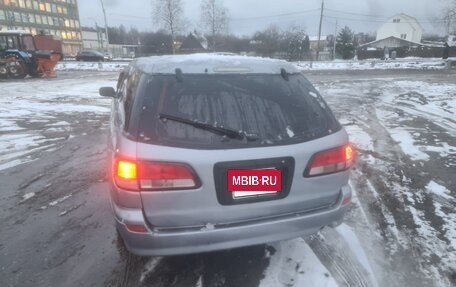 Nissan Avenir II, 2002 год, 350 000 рублей, 5 фотография