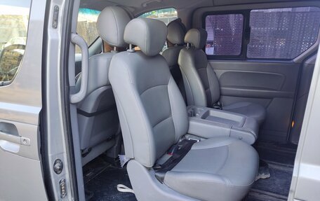 Hyundai Grand Starex Grand Starex I рестайлинг 2, 2012 год, 1 380 000 рублей, 6 фотография