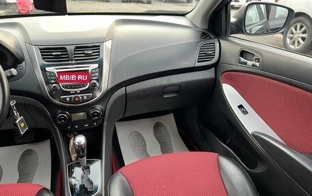 Hyundai Solaris II рестайлинг, 2011 год, 899 000 рублей, 17 фотография