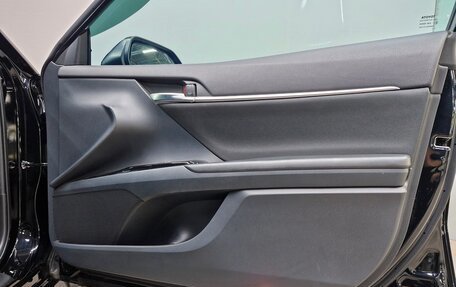 Toyota Camry, 2021 год, 2 895 000 рублей, 17 фотография