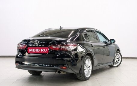 Toyota Camry, 2021 год, 2 895 000 рублей, 26 фотография