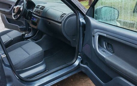 Skoda Fabia II, 2010 год, 420 000 рублей, 13 фотография