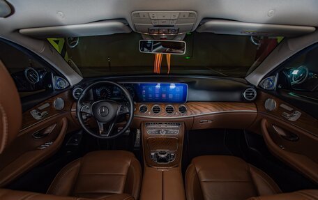 Mercedes-Benz E-Класс, 2018 год, 3 525 000 рублей, 14 фотография