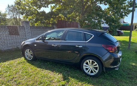 Opel Astra J, 2012 год, 610 000 рублей, 11 фотография