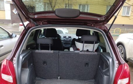 Skoda Fabia II, 2010 год, 700 000 рублей, 17 фотография