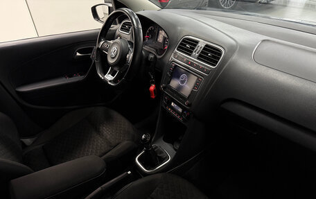 Volkswagen Polo VI (EU Market), 2018 год, 990 000 рублей, 11 фотография