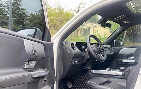 Mercedes-Benz GLB, 2022 год, 2 399 000 рублей, 10 фотография