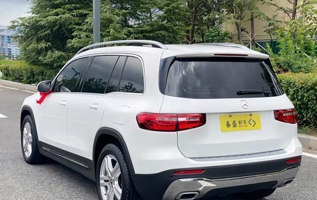 Mercedes-Benz GLB, 2022 год, 2 399 000 рублей, 6 фотография