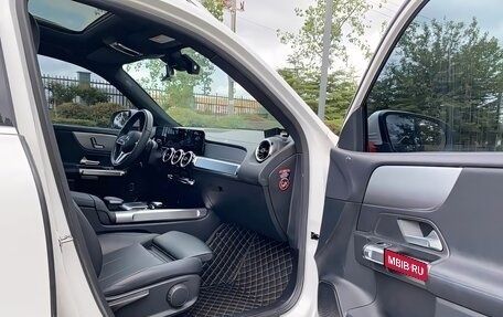 Mercedes-Benz GLB, 2022 год, 2 399 000 рублей, 11 фотография