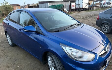 Hyundai Solaris II рестайлинг, 2012 год, 975 000 рублей, 3 фотография