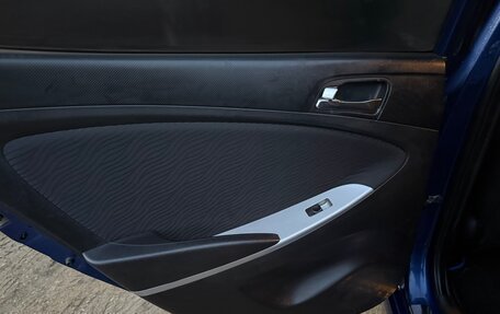 Hyundai Solaris II рестайлинг, 2012 год, 975 000 рублей, 14 фотография