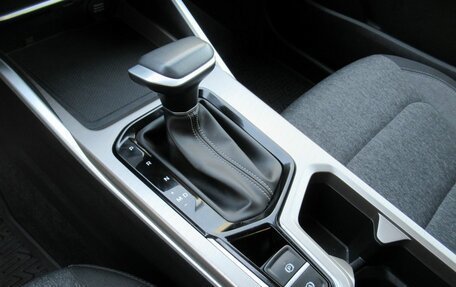 Geely Emgrand, 2023 год, 1 743 000 рублей, 14 фотография