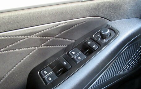 Geely Emgrand, 2023 год, 1 743 000 рублей, 18 фотография