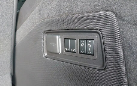 Cadillac Escalade V, 2024 год, 20 578 800 рублей, 16 фотография