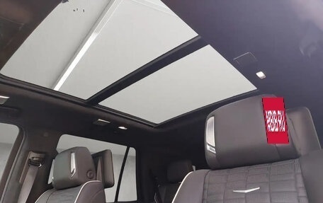 Cadillac Escalade V, 2024 год, 20 578 800 рублей, 17 фотография