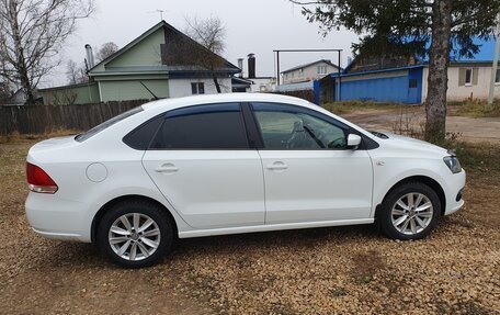 Volkswagen Polo VI (EU Market), 2014 год, 845 000 рублей, 2 фотография