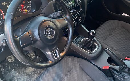 Volkswagen Jetta VI, 2012 год, 988 000 рублей, 8 фотография