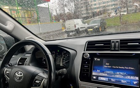 Toyota Land Cruiser Prado 150 рестайлинг 2, 2019 год, 5 550 000 рублей, 23 фотография