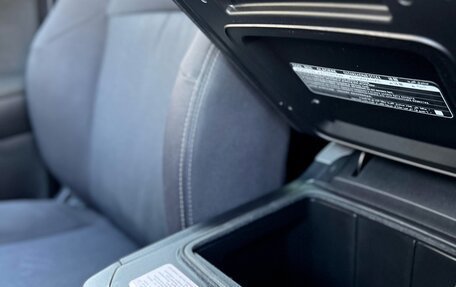 Toyota Land Cruiser Prado 150 рестайлинг 2, 2019 год, 5 550 000 рублей, 25 фотография