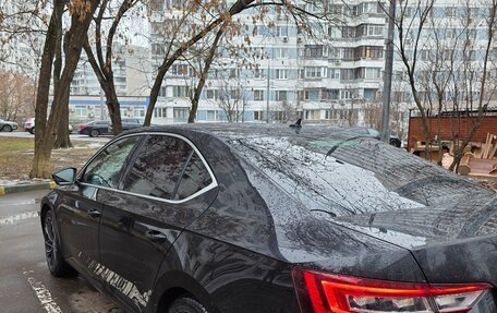Skoda Superb III рестайлинг, 2016 год, 1 950 000 рублей, 4 фотография