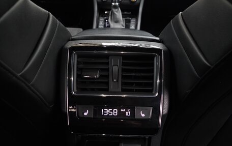 Skoda Superb III рестайлинг, 2016 год, 1 950 000 рублей, 11 фотография