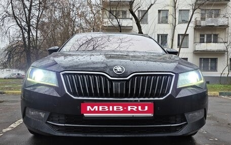 Skoda Superb III рестайлинг, 2016 год, 1 950 000 рублей, 3 фотография