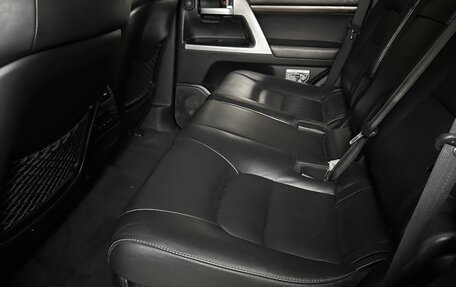 Toyota Land Cruiser 200, 2016 год, 4 350 000 рублей, 17 фотография