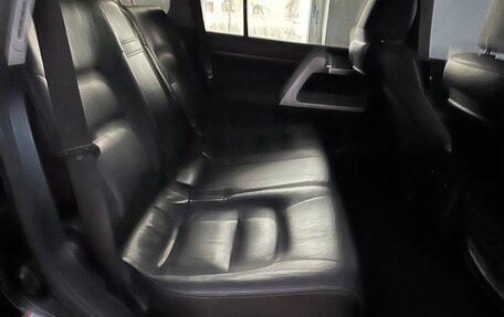 Toyota Land Cruiser 200, 2016 год, 4 350 000 рублей, 16 фотография