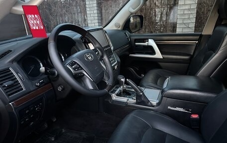 Toyota Land Cruiser 200, 2016 год, 4 350 000 рублей, 6 фотография