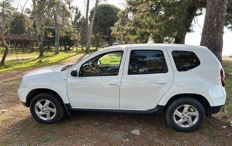 Renault Duster I рестайлинг, 2017 год, 999 999 рублей, 2 фотография