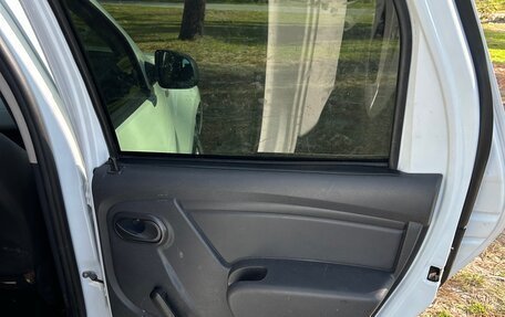 Renault Duster I рестайлинг, 2017 год, 999 999 рублей, 14 фотография