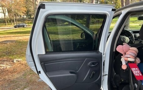 Renault Duster I рестайлинг, 2017 год, 999 999 рублей, 17 фотография