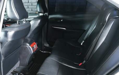 Toyota Camry, 2013 год, 1 995 000 рублей, 10 фотография