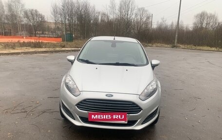 Ford Fiesta, 2015 год, 900 000 рублей, 1 фотография