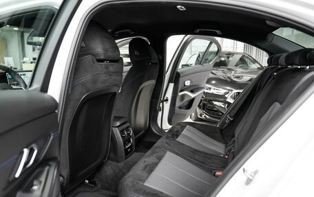 BMW 3 серия, 2025 год, 5 600 000 рублей, 23 фотография